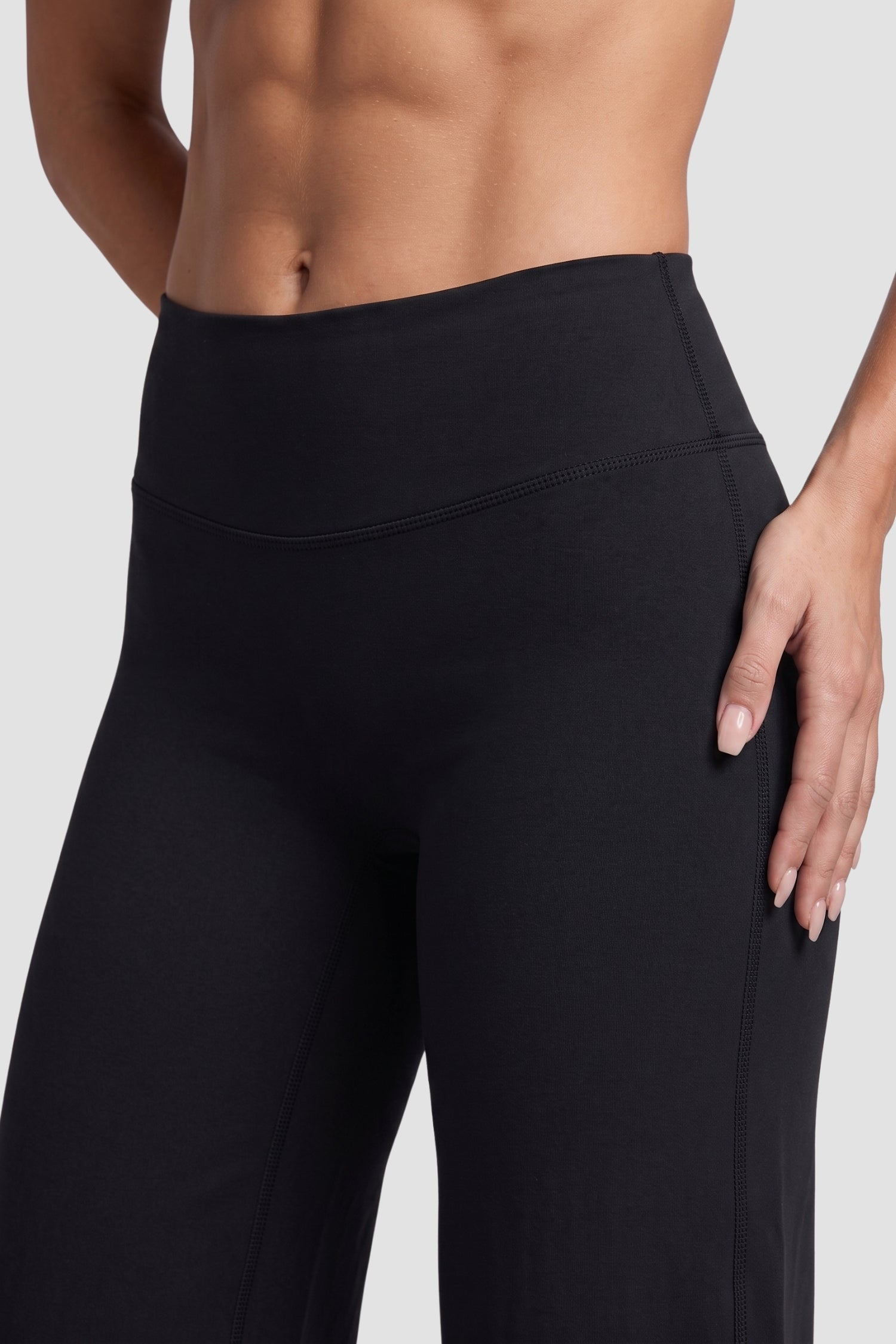 MeriCloud Wide Leg Pant - Black 4